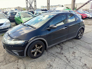 Honda Civic Elegance 1.3 61kW (2 foto / 7)