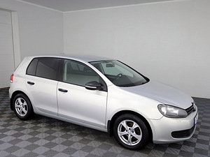 Volkswagen Golf Comfortline ATM 1.2 77kW (1 foto / 8)