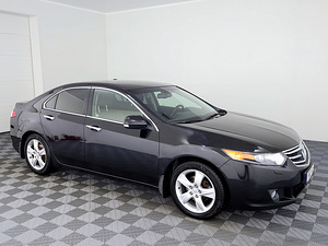 Honda Accord Elegance ATM 2.0 115kW (1 foto / 7)