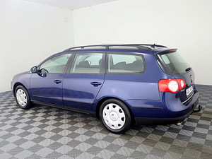 Volkswagen Passat Comfortline 1.6 85kW (4 foto / 7)