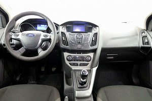 Ford Focus Turnier 1.6 TDCi 85kW (5 foto / 7)