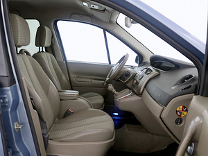 Renault Grand Scenic Family 1.9 dCi 88kW (6 foto / 8)
