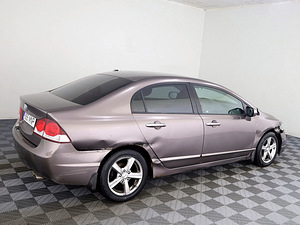 Honda Civic Elegance Facelift LPG ATM 1.8 103kW (3 foto / 7)