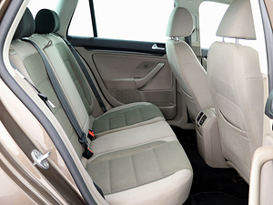 Volkswagen Golf Comfortline ATM 1.6 TDI 77kW (7 foto / 7)
