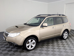 Subaru Forester Comfort AWD 2.0 TD 108kW (2 foto / 7)