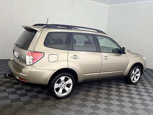Subaru Forester Comfort AWD 2.0 TD 108kW (3 foto / 7)