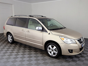 Volkswagen Routan Highline ATM 4.0 189kW (1 foto / 8)