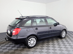 Skoda Fabia Comfortline Facelift 1.2 51kW (3 foto / 7)