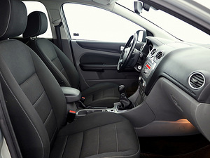 Ford Focus Facelift 1.8 92kW (6 foto / 7)