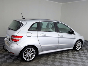 Mercedes-Benz B 200 Avantgarde Facelift ATM 2.0 CDI 103kW (3 foto / 7)