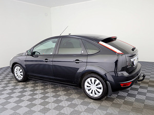 Ford Focus Ghia Facelift ATM 1.6 74kW (4 foto / 7)