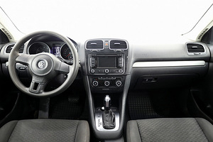 Volkswagen Golf Comfortline LPG ATM 1.2 77kW (5 foto / 8)