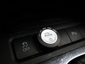Volkswagen Golf Comfortline LPG ATM 1.2 77kW (8 foto / 8)