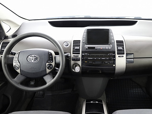 Toyota Prius Hybrid 1.5 57kW (5 foto / 8)