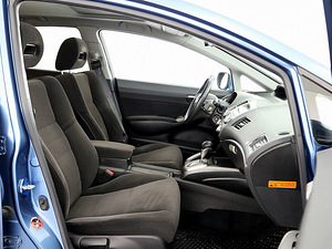 Honda Civic Elegance ATM 1.8 103kW (6 foto / 7)