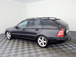Mercedes-Benz C 320 Avantgarde Facelift ATM 3.0 CDI 165kW (4 foto / 7)
