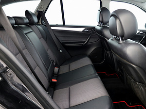 Mercedes-Benz C 320 Avantgarde Facelift ATM 3.0 CDI 165kW (7 foto / 7)