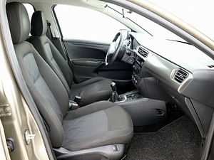 Citroen C-Elysee Elegance 1.2 53kW (6 foto / 7)