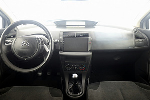 Citroen C4 Facelift 1.6 88kW (5 foto / 8)
