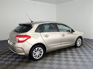 Citroen C4 Elegance 1.6 88kW (3 foto / 7)