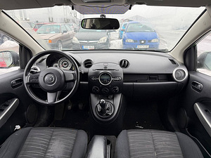 Mazda 2 Elegance 1.3 63kW (5 foto / 7)