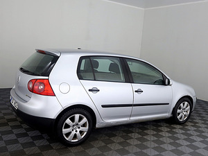 Volkswagen Golf Comfortline 2.0 TDI 103kW (3 foto / 7)
