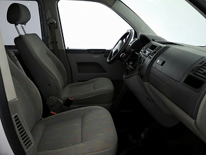 Volkswagen Transporter Passenger 2.5 TDI 96kW (6 foto / 8)