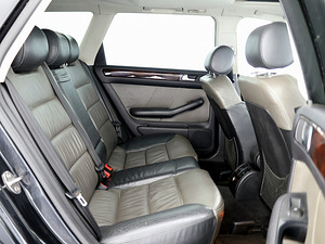 Audi Allroad Luxury ATM 2.5 TDI 132kW (7 foto / 7)