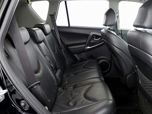 Toyota RAV4 Luxury 4x4 2.2 D-CAT 130kW (7 foto / 8)