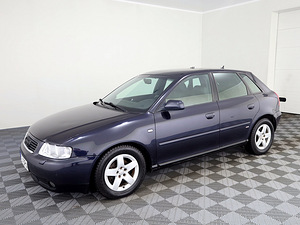 Audi A3 Sportback S-Line 1.9 TDI 96kW (2 foto / 8)
