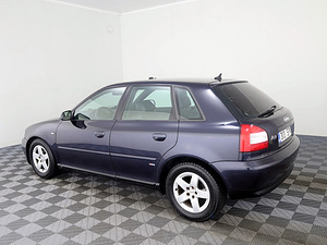 Audi A3 Sportback S-Line 1.9 TDI 96kW (4 foto / 8)
