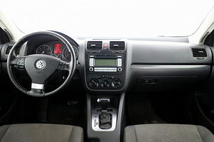 Volkswagen Jetta Comfortline ATM 1.9 TDI 77kW (5 foto / 7)