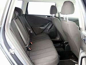 Volkswagen Passat Comfortline Facelift 2.0 TDI 81kW (7 foto / 7)