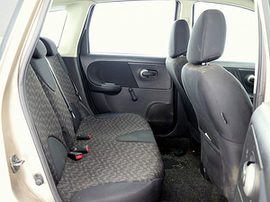 Nissan Note Elegance 1.4 65kW (7 foto / 7)