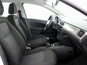 Citroen C-Elysee Elegance 1.2 53kW (6 foto / 7)