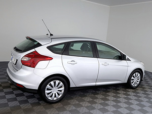 Ford Focus Comfort 1.6 TDCi 70kW (3 foto / 7)
