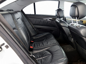 Mercedes-Benz E 280 Avantgarde Facelift ATM 3.0 CDI 140kW (7 foto / 8)
