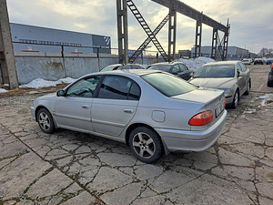 Toyota Avensis Facelift 1.8 95kW (4 foto / 7)
