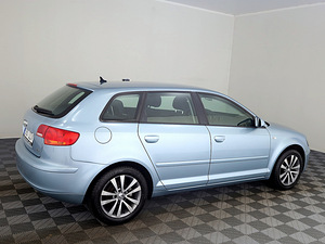 Audi A3 Sportback Facelift 1.4 92kW (3 foto / 7)