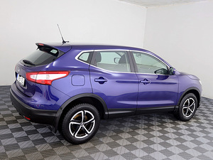 Nissan Qashqai Tekna ATM 1.2 85kW (3 foto / 9)