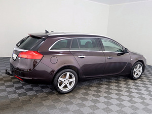 Opel Insignia Sports Tourer Cosmo 2.0 CDTi 118kW (3 foto / 8)