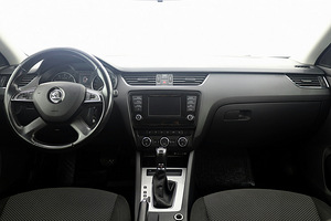 Skoda Octavia Comfortline Facelift ATM 1.8 132kW (5 foto / 7)