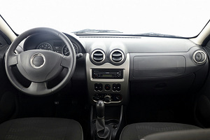Dacia Sandero Stepway Facelift 1.6 62kW (5 foto / 8)