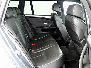 BMW 530 xDrive M-Pakett Facelift ATM 3.0 XD 173kW (7 foto / 9)