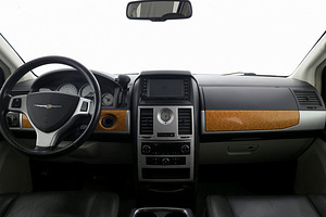 Chrysler Grand Voyager Limited ATM 2.8 CRD 120kW (5 foto / 9)