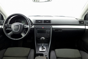 Audi A4 Sportline ATM 2.0 TDI 103kW (5 foto / 7)
