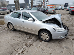 Skoda Octavia Comfortline Facelift 1.6 TDI 77kW (1 foto / 7)