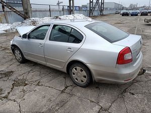 Skoda Octavia Comfortline Facelift 1.6 TDI 77kW (4 foto / 7)