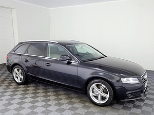 Audi A4 Comfortline Quattro ATM 3.0 TDI 176kW (1 foto / 7)