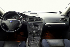 Volvo S60 Summum ATM 2.4 147kW (5 foto / 7)